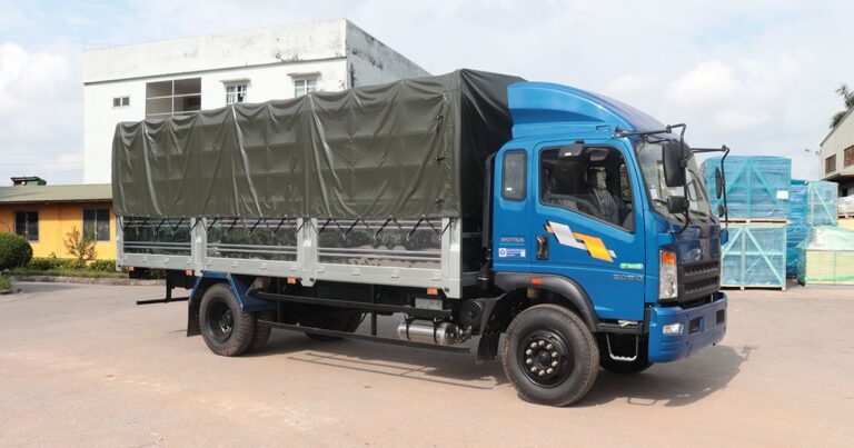 Xe tải thùng HW130